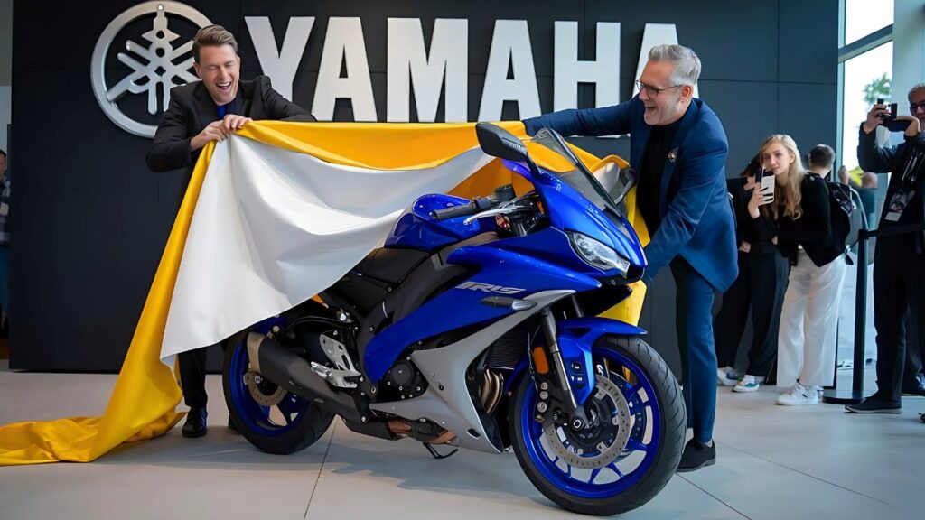 Yamaha RD400 2025 Launched: Legendary Two-Stroke Returns with Retro Style and Modern Performance
